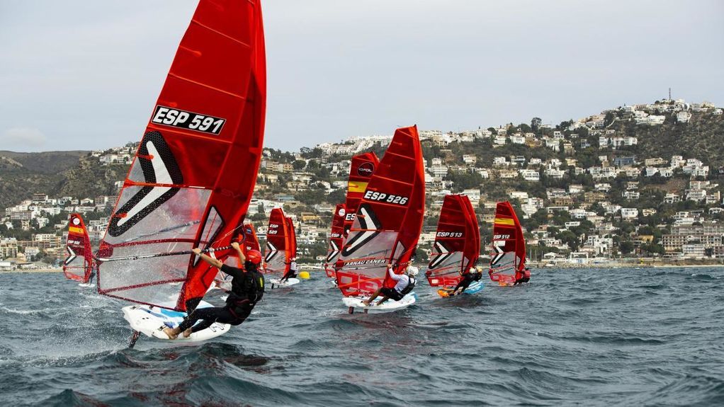 El GEN Roses dominia el incio del Campeonato de Catalunya de vela en casa