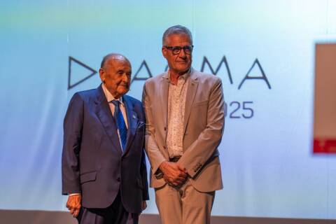 José Moyano Izquierdo, distingué par la Drachme d'Argent 2025 pour sa contribution à Roses